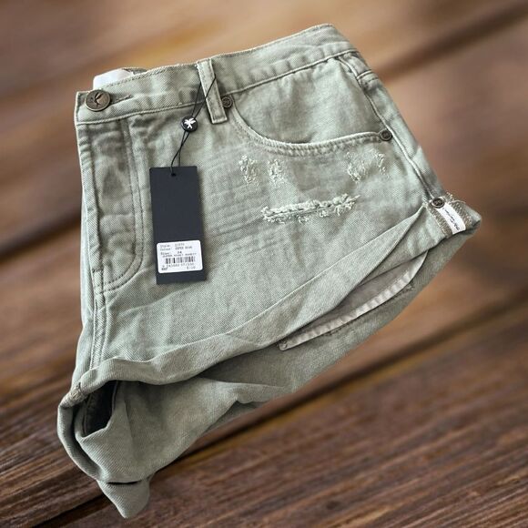 One x Teaspoon Super Khaki Bandit 34 Shorts - Picture 4 of 9
